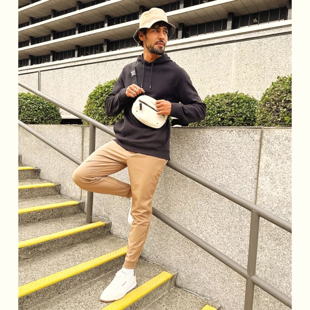 FLX Men's Dynamic Stretch Slim Joggers, S, Khaki, EUC